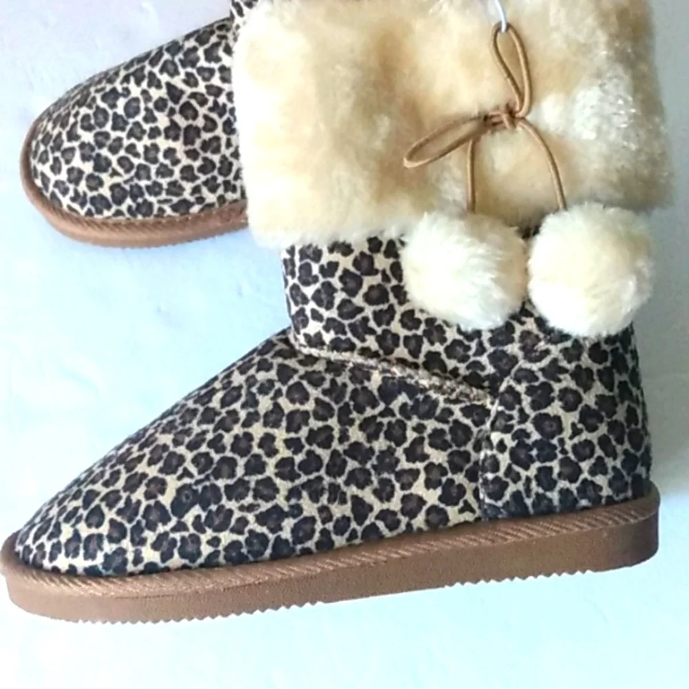 US SPORT GIRLS LEOPARD FAUX FUR ANKLE BOOTIES SIZE 2 NWOT